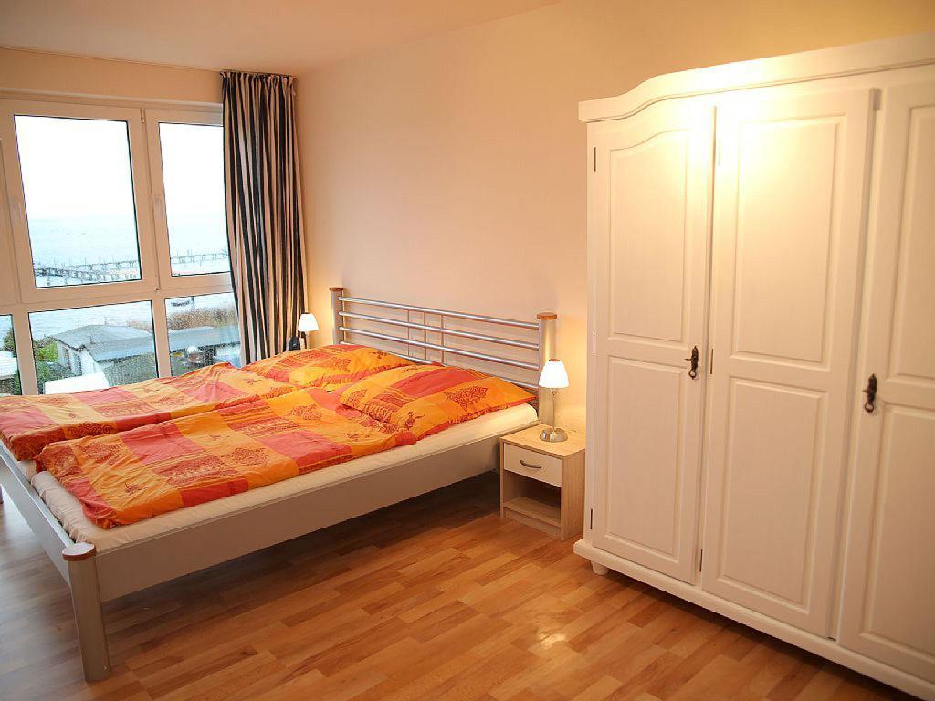 Ferienhaus Suedblick Am Yachthafen Бреге Екстериор снимка